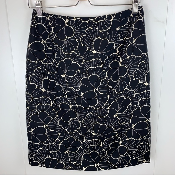 Vintage Ann Taylor 100% Silk  Black Ivory Floral Pencil Skirt 90s Y2K sz 6 - Picture 7 of 9
